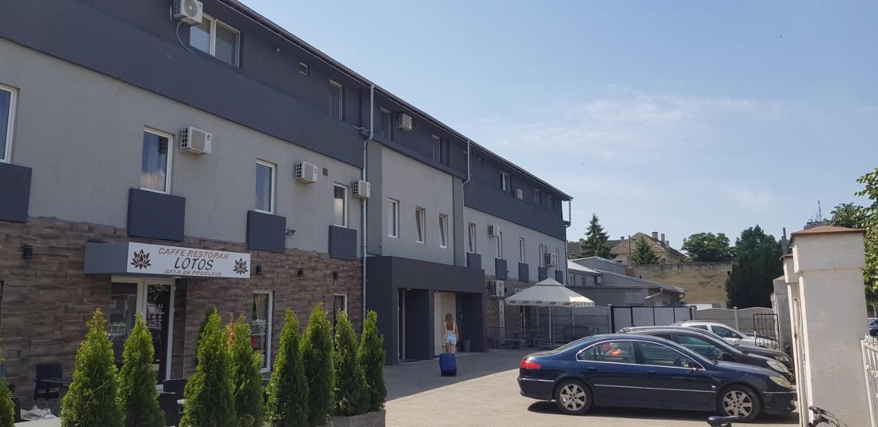 Dnd-X Hotel Pančevo Exterior foto