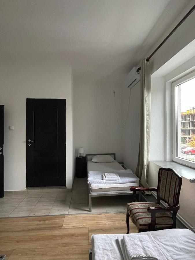 Dnd-X Hotel Pančevo Exterior foto